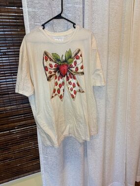Cream Short Sleeve Tee with Strawberry Bow Graphic